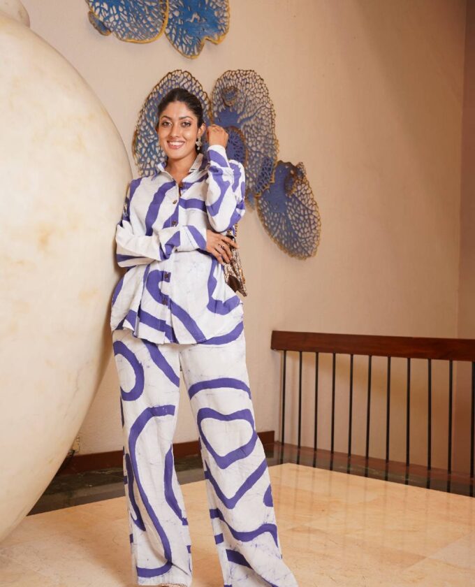 Pale Viloet Color Lady's Long Sleeve Shirt